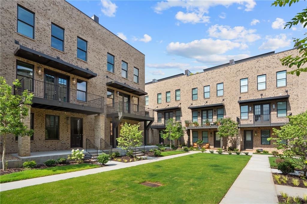 Now priced up to 840K (!), Bankhead townhomes eclipse halfsold